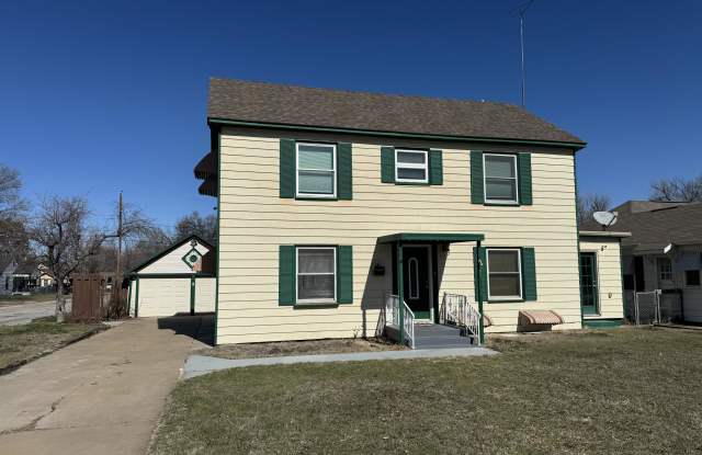 2220 W Broadway photos photos