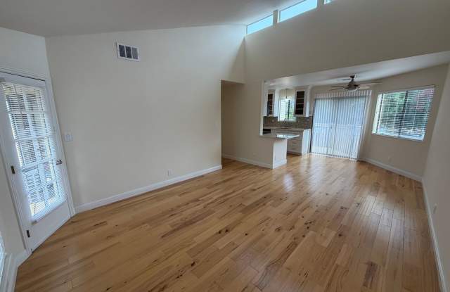 2 Bed 2 Bath Condo In Walnut Creek - 1945 Trinity Avenue, Walnut Creek, CA 94596