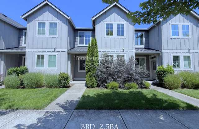 Modern Hillsboro Townhome with AC, Electric Fireplace, and 2 Car Garage photos photos