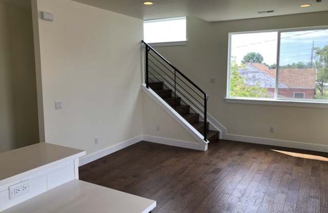 1340 Sheridan Boulevard Gallery 3