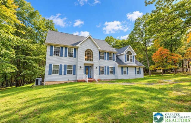 159 Winding Way Gallery 3