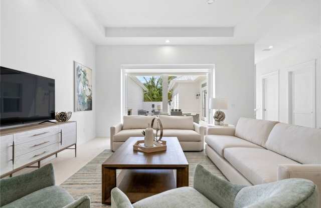 20 Strand Drive Gallery 2