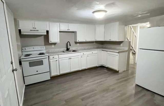 15 Amity Court photos photos