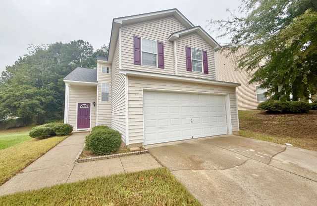 **OFFERING REFUNDABLE APPLICATION FEES & $150 MOVE IN PROMOTION** Spacious 3BD, 2.5BA Raleigh Home Near White Oak Crossing and Downtown Raleigh Gallery 3
