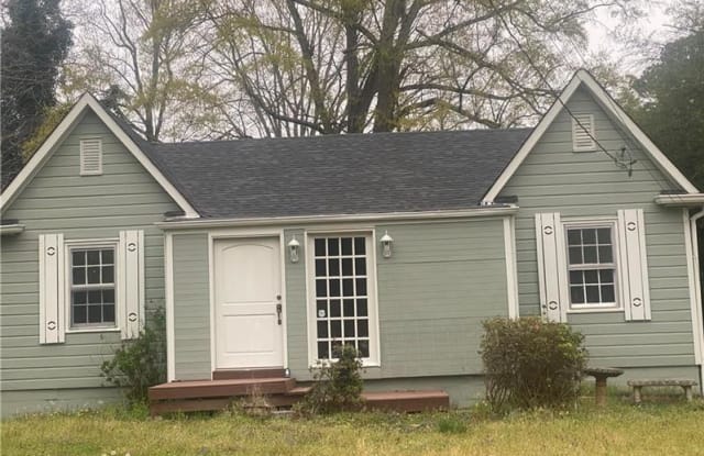 1396 Sylvan Circle NE - 1396 Sylvan Circle Northeast, Brookhaven, GA 30319