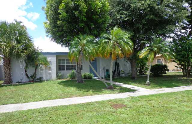 11751 Oleander Drive Gallery 1