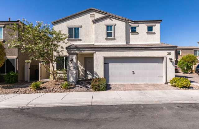 3-bedroom home featuring granite countertops, stainless steel appliances, and a covered backyard patio! Gallery 1