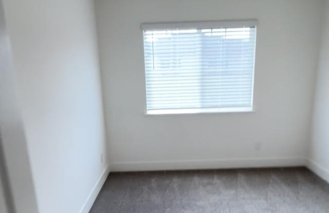 4225 Fawnridge Place Gallery 3