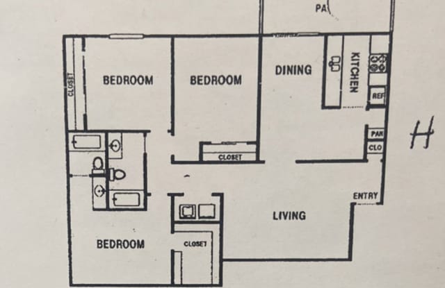 3b 2b Spacious Rooms With walk in closets - 6200 West Tidwell Road, Houston, TX 77092