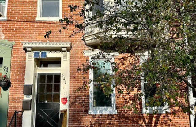 3 Bedroom 1 Bath with Parking and Laundry-York City SD photos photos