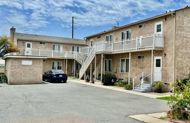 Bright & Airy 2 Bed / 1 Bath Apartment in Point Loma! photos photos