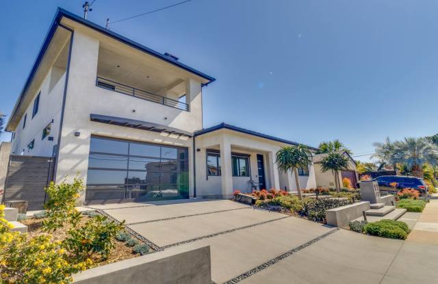 Ultra Luxury Guest House w/Private 200sf Balcony and Bay Views in Bay Park photos photos