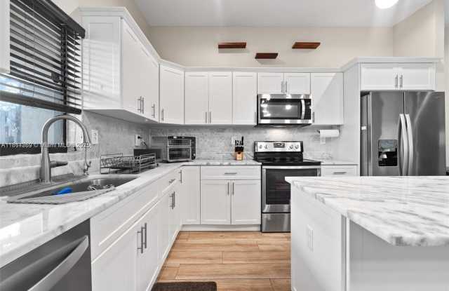 9265 NW 16th Street 9265, Pembroke Pines, FL 33024 photos photos