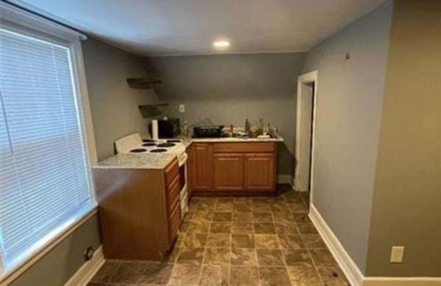 3541 Chesapeake Boulevard Gallery 3