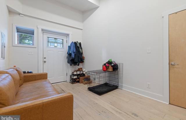 1238 E MONTGOMERY Avenue Gallery 4
