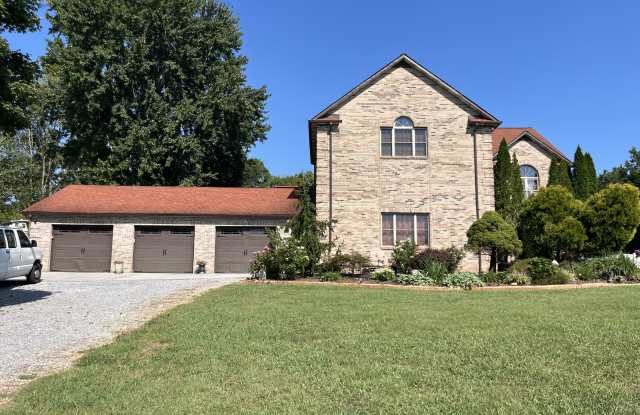 528 Ogalla Dr Gallery 2