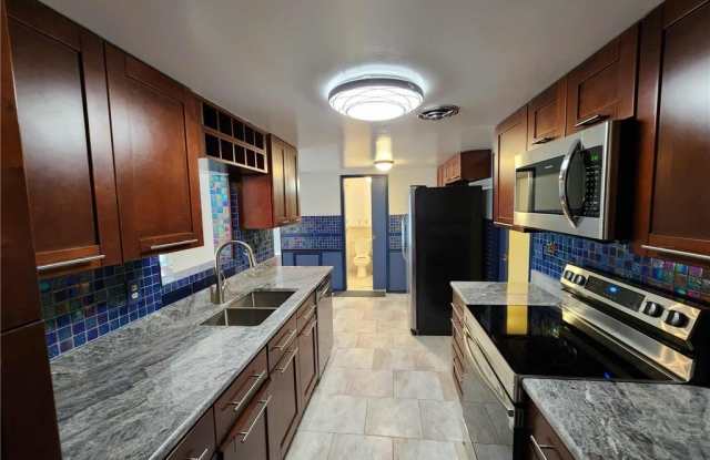 6960 Carriage Hill Drive Gallery 2