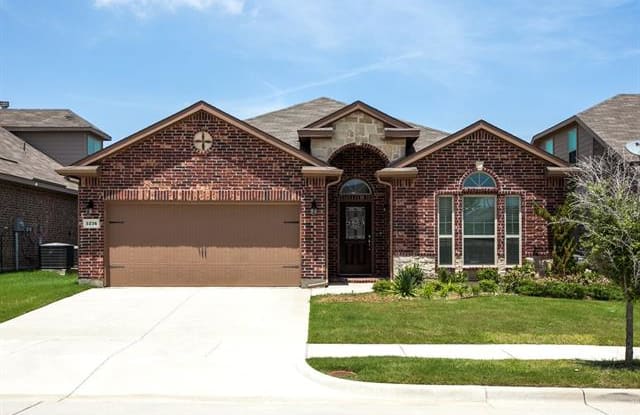 3236 Tamarack Lane - 3236 Tamarack Lane, Denton, TX 76226