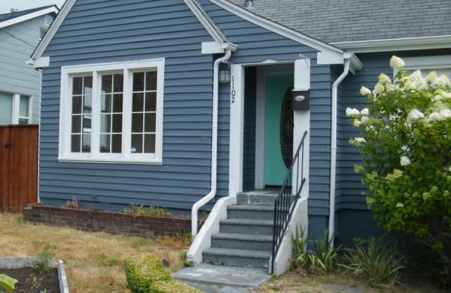 1102 Marguerite Ave - 1102 Marguerite Avenue, Bremerton, WA 98337