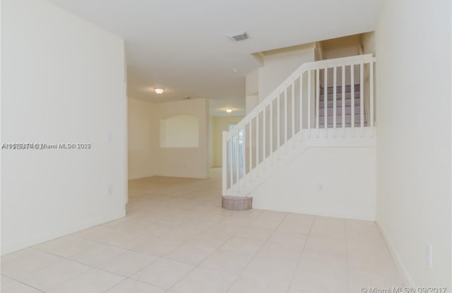 8171 NW 107th Ct Gallery 2