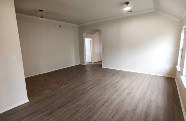 724 Valley Court Gallery 4