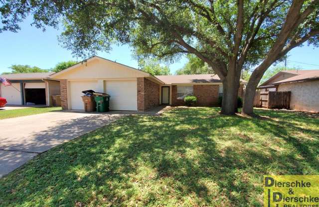Cute 3 Bedroom 2 Bath House Near the Base COMING SOON! photos photos