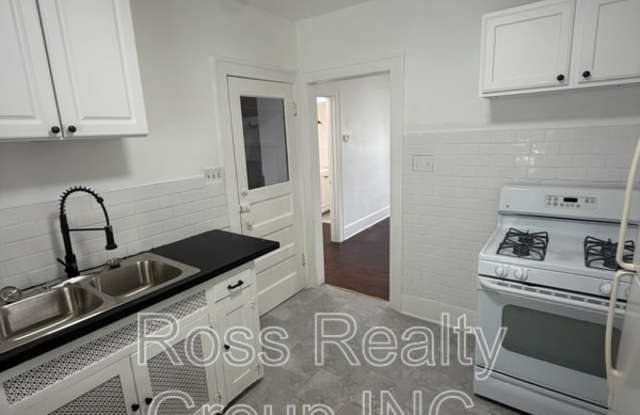 1940 Crosswell Gallery 2