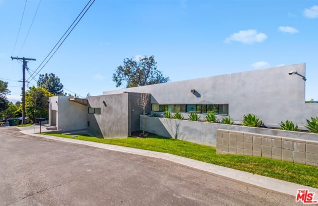 2961 BRIAR KNOLL DR - 2961 Briar Knoll Drive, Los Angeles, CA 90046