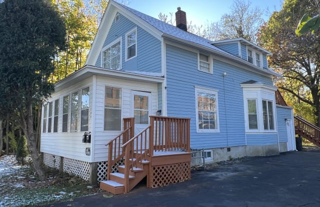 705 North Ave  Lower - 705 North Avenue, Aurora, IL 60505