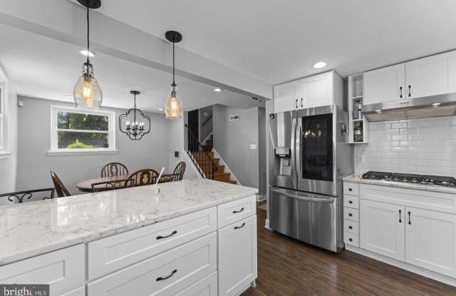 13728 GRAN DEUR Drive Gallery 4