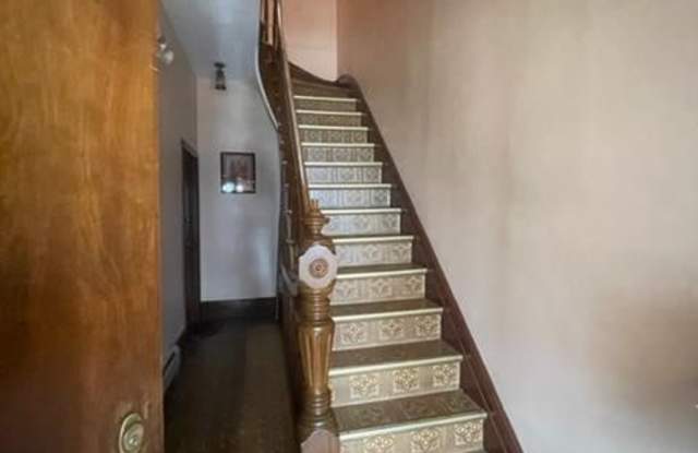 310 MONASTERY PL Gallery 2
