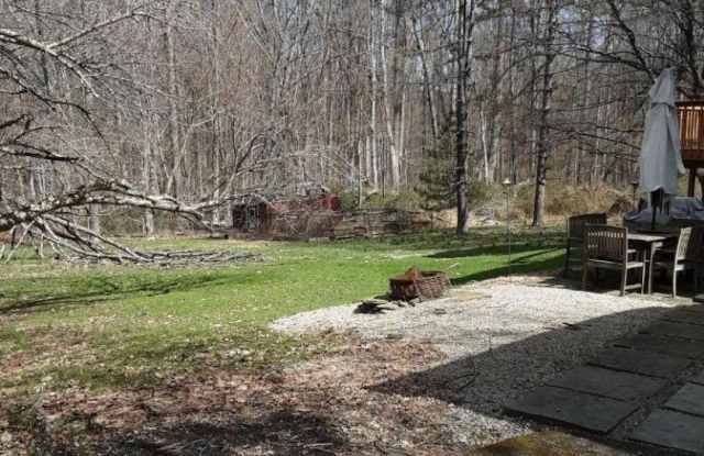 309 Mountain Lake Rd Gallery 2