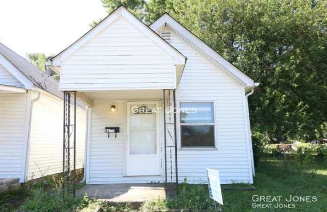 2215 Lexington Ave - 2215 Lexington Avenue, Indianapolis, IN 46203