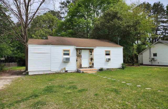 215 Camellia Circle - 215 Camellia Circle, Warner Robins, GA 31093 215 Camellia Circle - 215 Camellia Circle, Warner Robins, GA 31093