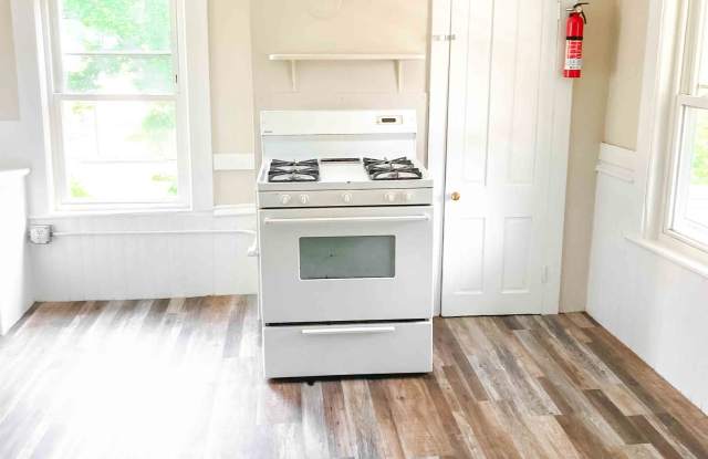 68 Elm Street - 3 photos photos