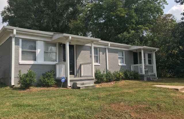 2Bed/1Ba Duplex close to Downtown Concord Fully Renovated with Laundry Room on Site photos photos