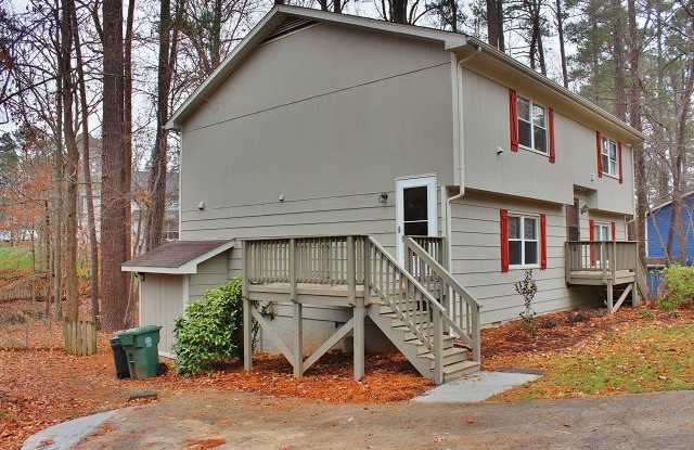 Fenced yard 2 bedroom duplex in near Raleigh/Cary border! - 119 Gregory Drive, Cary, NC 27513