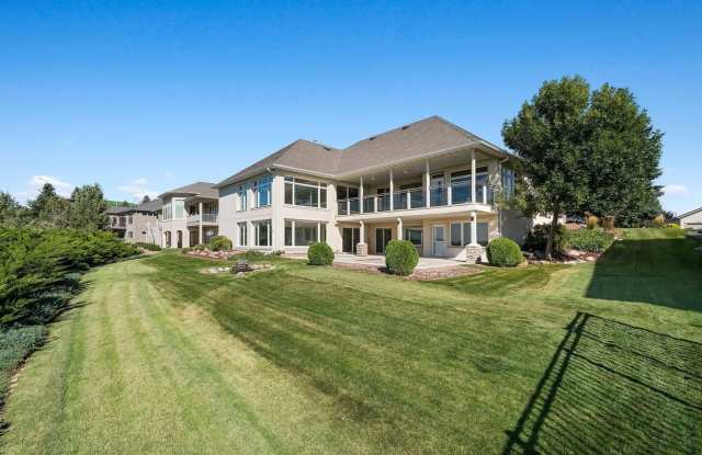 Spacious 6BR House in Bismarck Gallery 4