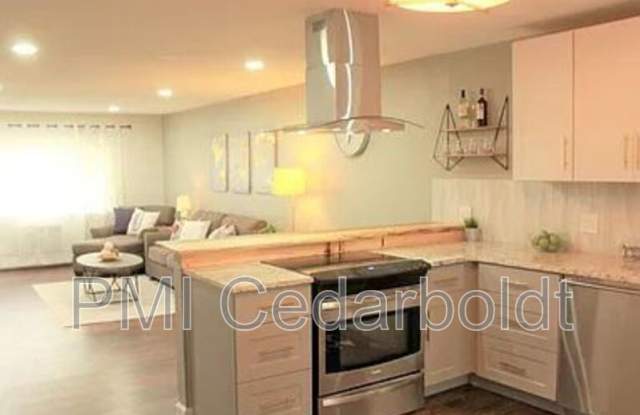 7050 W Cedar Ave photos photos