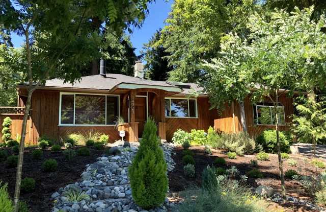 14323 25th Ave NE - 14323 25th Avenue Northeast, Seattle, WA 98125