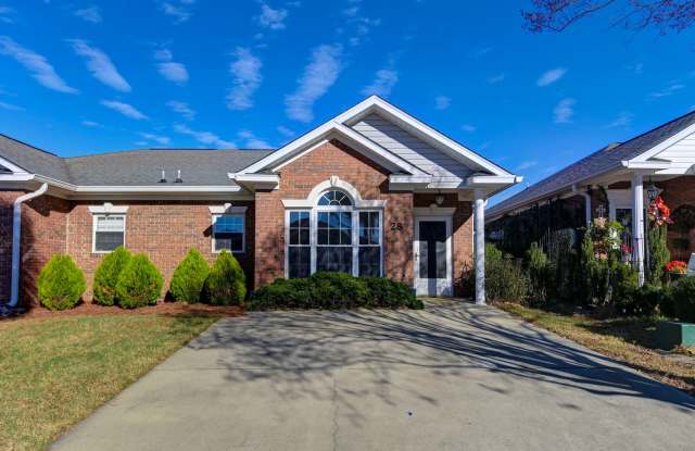 Updated Lexington Patio Home with Fenced Yard photos photos Updated Lexington Patio Home with Fenced Yard photos photos