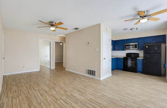 10543 Starcrest Drive - 10543 Gallery 1