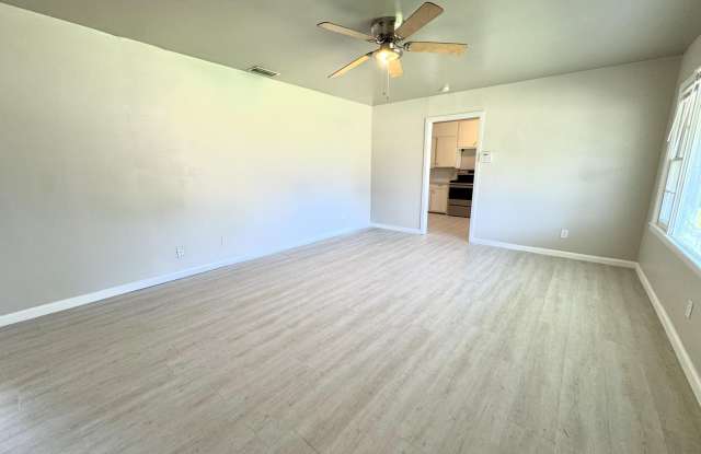 3805 35th Street Gallery 2