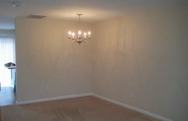 3313 Wymering Rd Gallery 3