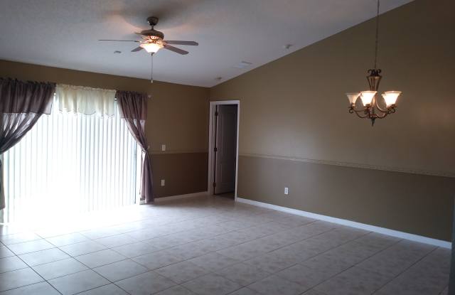 1808 Superior Pl Gallery 2