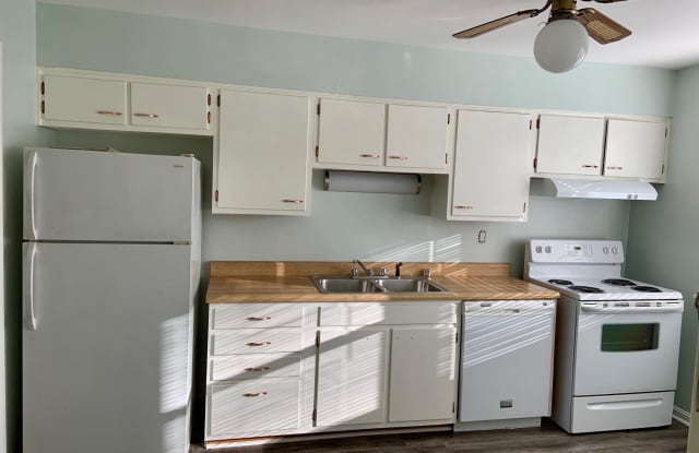 2905 Abigail Dr - 2905 Abigail Drive, Louisville, KY 40205