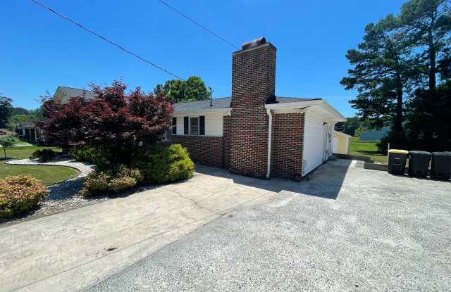 Large 5/3 Brick House in West Rome- $1,795 Gallery 4