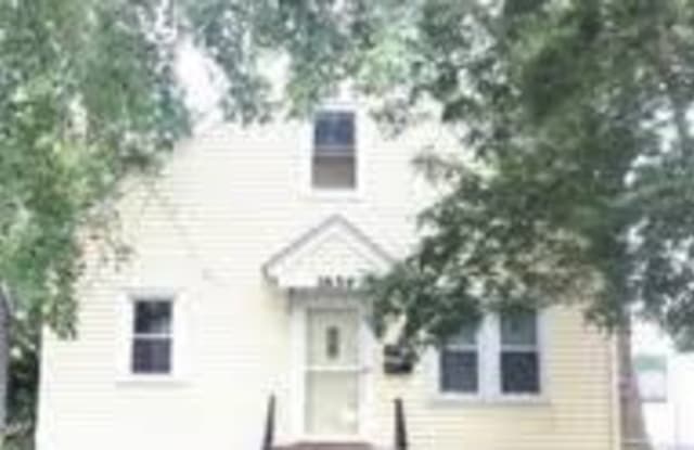 1654 Sherburne Ave - 1654 Sherburne Avenue, St. Paul, MN 55104