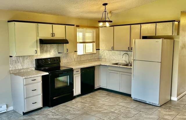 2628 E Sinto Ave - 2628 East Sinto Avenue, Spokane, WA 99202