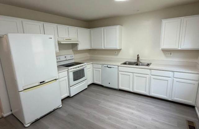 2888 FALL OAKS Place Gallery 4